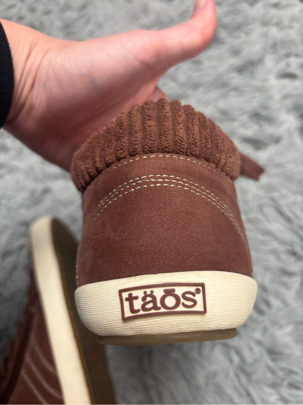 Taos Footwear Women's Startup Sneaker in the Cappuccino Distressed - Picture 12 of 15